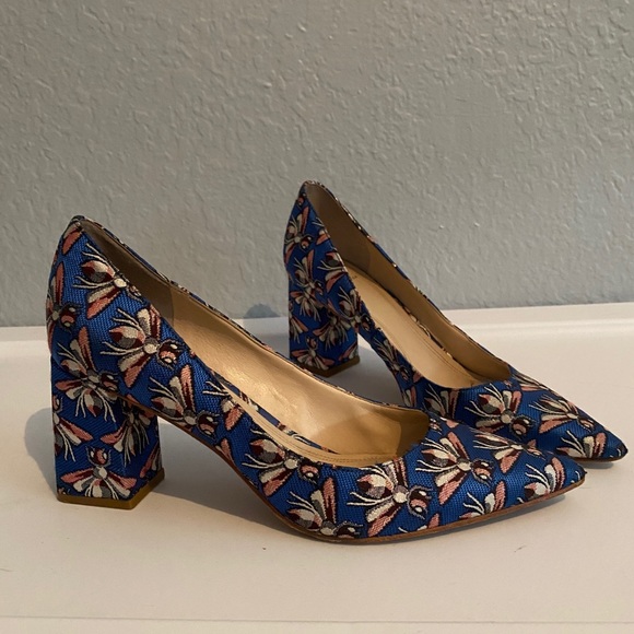 Marc Fisher Shoes - Marc Fisher Bee Heel Pump